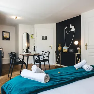 https://duplex-pasteur-centre-historique.fr-provencehotel.com